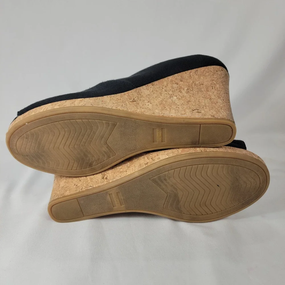 TOMS Canvas Cork Wedge Women 8.5 Black Peep Toe Platform Sandals Boho Chic Beach
